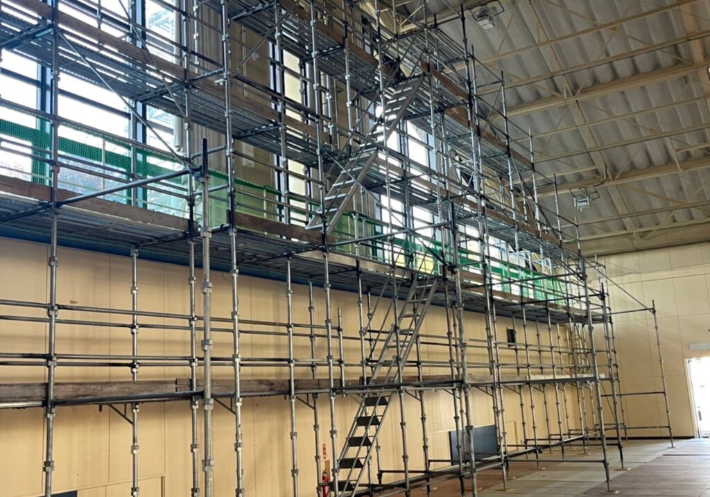 愛知県 名古屋市 足場工事 外壁塗装 仮設足場 鳶工事 塗装工事 足場屋 プラント足場 橋梁足場 解体養生足場 吊り足場 愛知県名古屋市の足場工事