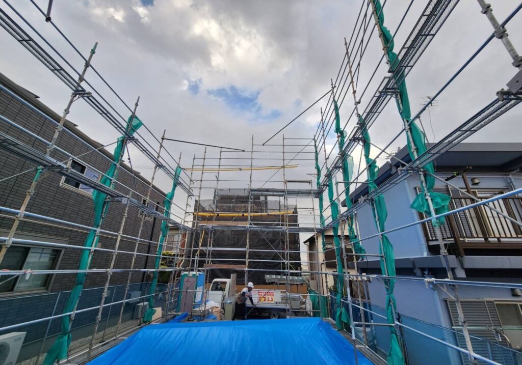 愛知県 名古屋市 足場工事 外壁塗装 仮設足場 鳶工事 塗装工事 足場屋 プラント足場 橋梁足場 解体養生足場 吊り足場 愛知県名古屋市の足場工事