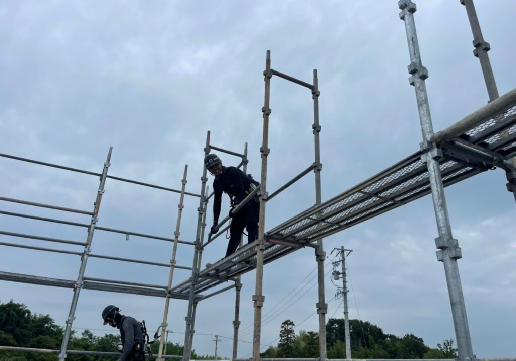 愛知県 名古屋市 足場工事 外壁塗装 仮設足場 鳶工事 塗装工事 足場屋 プラント足場 橋梁足場 解体養生足場 吊り足場 求人案内 採用 採用情報 高収入 愛知県名古屋市の求人案内