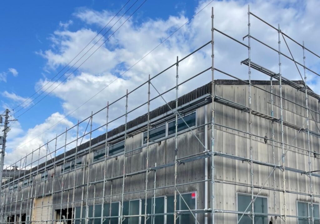 愛知県 名古屋市 足場工事 外壁塗装 仮設足場 鳶工事 塗装工事 足場屋 プラント足場 橋梁足場 解体養生足場 吊り足場 愛知県名古屋市の足場工事